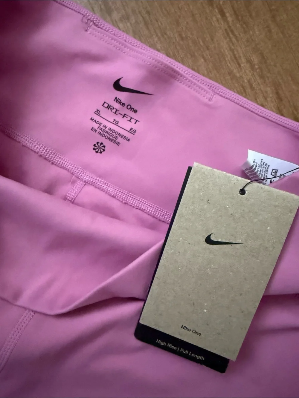 Nike nwt high